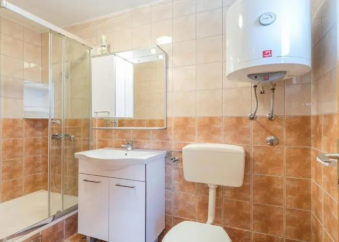 Appartement Lanterna 100 Meters From The Sea - By Ta Leut Agency Vir